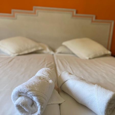 Hostal Los Arcos Вехер де ла Фронтера Екстериор снимка