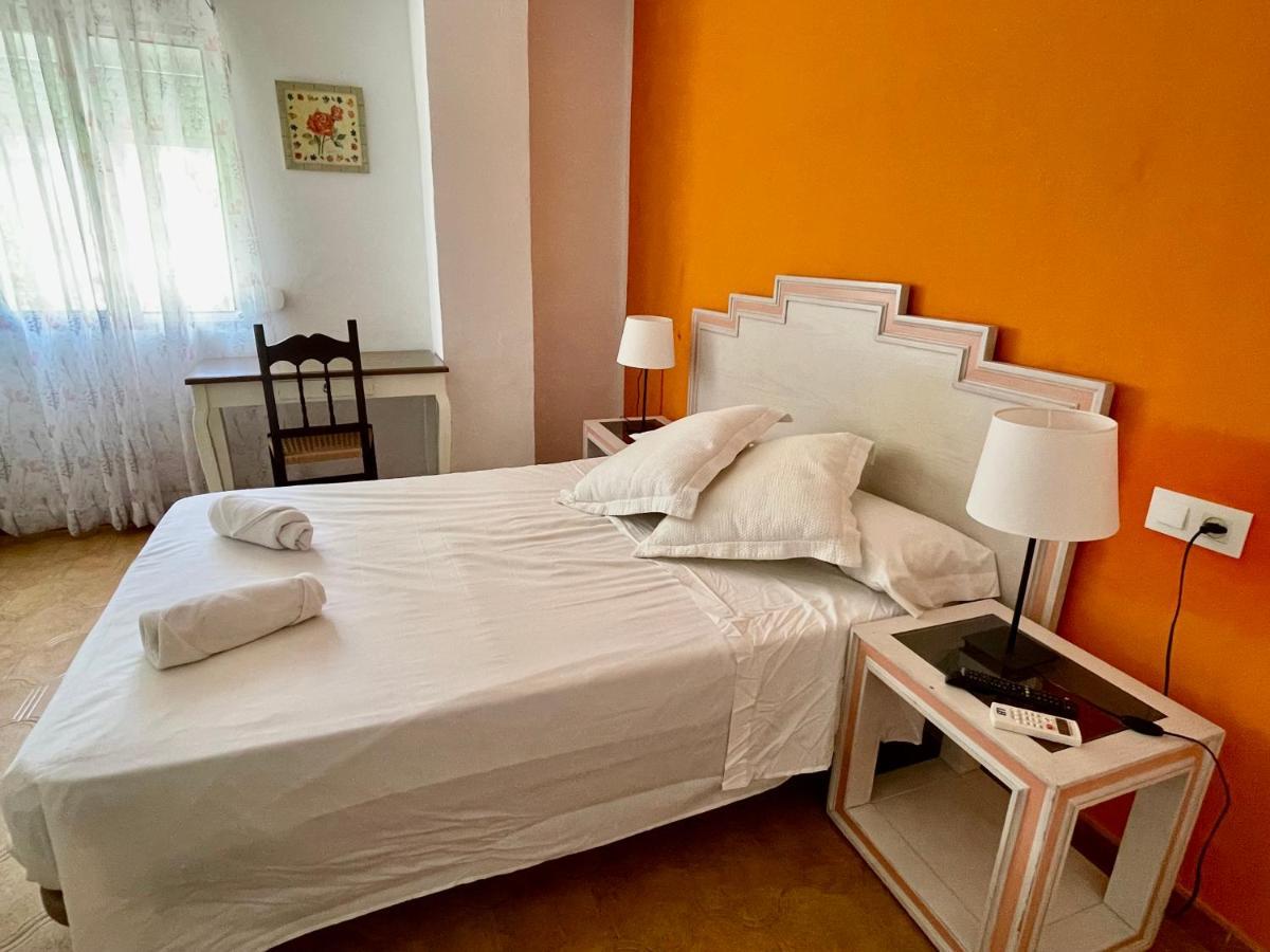 Hostal Los Arcos Вехер де ла Фронтера Екстериор снимка