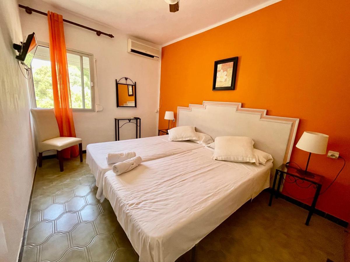 Hostal Los Arcos Вехер де ла Фронтера Екстериор снимка