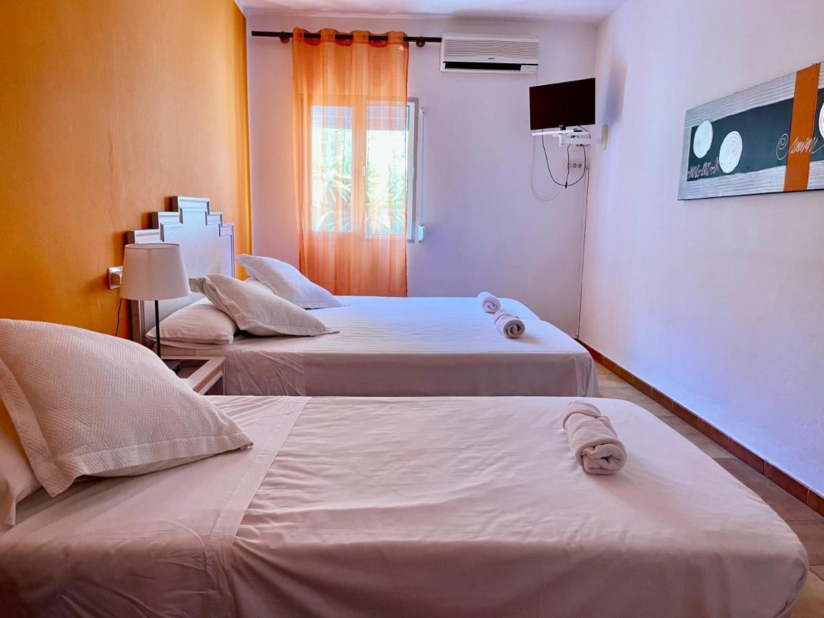 Hostal Los Arcos Вехер де ла Фронтера Екстериор снимка