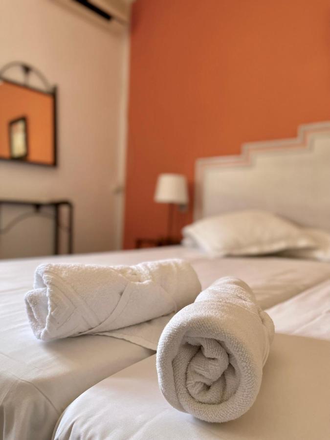 Hostal Los Arcos Вехер де ла Фронтера Екстериор снимка