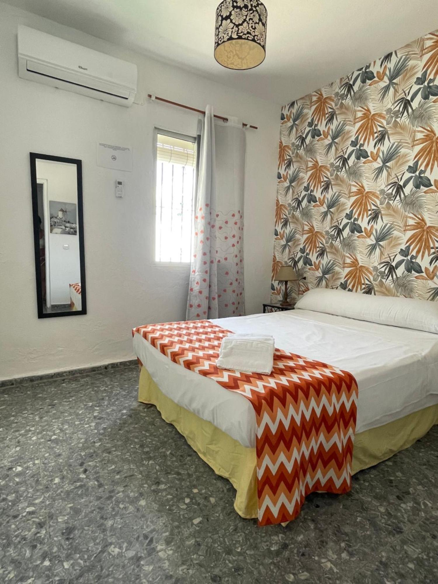 Hostal Los Arcos Вехер де ла Фронтера Екстериор снимка